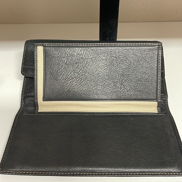 UGG wallet with check book holder - Picture 4 of 8
